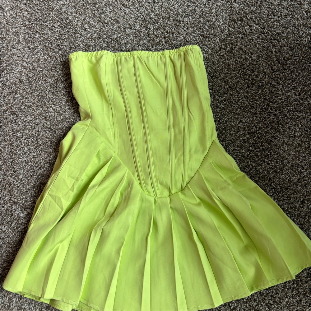PrettyLittleThing Green Strapless Mini Dress Fit and Flare